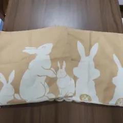 未使用　うさぎ柄クッションカバー①　2枚セット