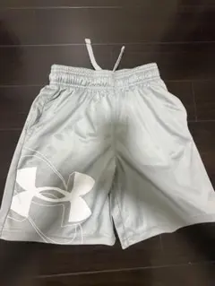 UNDER ARMOUR キッズ ハーフパンツ グレー