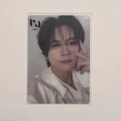 Item thumbnail for item 64e32df7-c6bc-46ea-a0ab-4f385b54c940