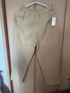 サマンサモスモス　ベージュ カジュアルパンツ