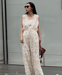 AMERI 2WAY SILHOUETTE V NECK ROMPERS - メルカリ