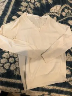 ニット　セーター　Vネック　ホワイト　レースつき　M