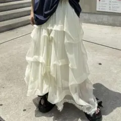 タックラメチュールボリュームスカート