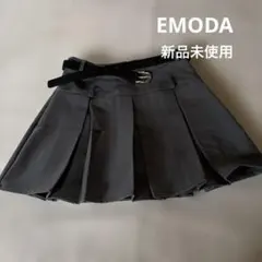 【新品未使用】EMODA ベルト付き プリーツミニスカート グレー