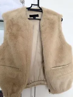 ZARA フェイクファー ベスト ベージュ S