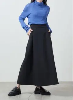 マルゥユナイテッドアローズ　タックロングスカート