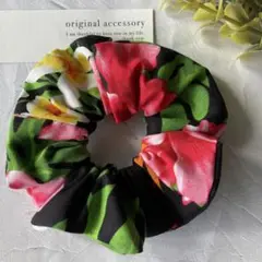 黒 ⌘ハイビスカス 南国 花柄 フラダンス リゾート シュシュ お花 ヘアゴム