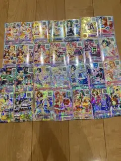 アイカツカードセット 28枚 ホログラム加工
