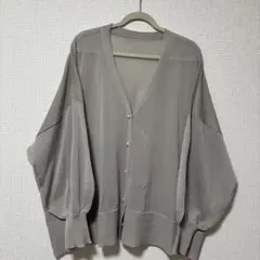 ラビアンジュ　グレー Vネック カーディガンのサムネイル