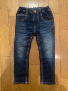 Item thumbnail for item 331722bf-8bb3-4377-b570-d06e27a8d9ee