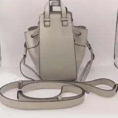 ロエベ　ハンモックミニ　2wayレザー バッグ ドローストリングス グレージュ