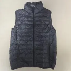 ユニクロ　ウルトラライトダウンベスト　メンズMサイズ　ネイビー　UNIQLO