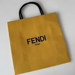FENDI ショッパー 2枚セット チャーム付 - メルカリ
