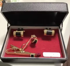 ネクタイピン　カウス　 オニキス　ゴールドセット