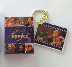 値下げ　Disneyストア ラプンツェル シークレットキーチャーム1個