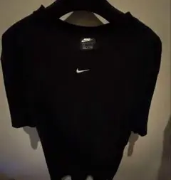 NIKEセンター スウッシュ ロゴ 刺繍 Tシャツ 黒 Lサイズ
