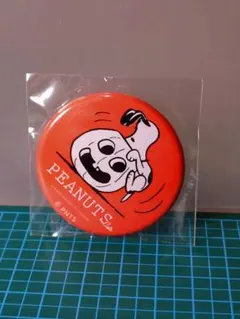 PEANUTS Cafe 缶バッジ　スヌーピー