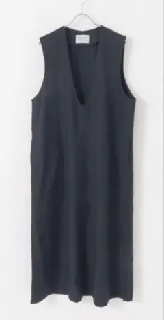 アーバンリサーチ　ネイビー Vネック ロングワンピース　タグ付き