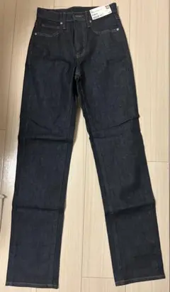 新品未使用　ユニクロ　スリムストレートハイライズジーンズ