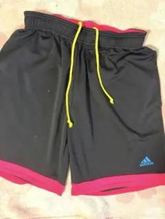 adidas ハーフパンツ