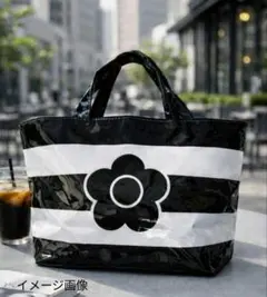 【訳あり】MARY QUANT マリークワント モノクロボーダー トートバッグのサムネイル