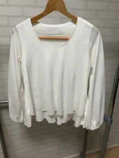 CECIL McBEE ペプラム ブラウス 長袖 ホワイト Fのサムネイル