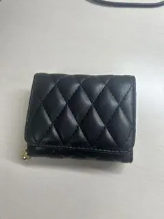黒 キルティング 三つ折り財布