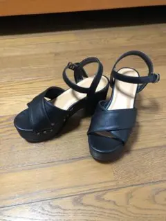 フリーズマート　サンダル 黒のサムネイル