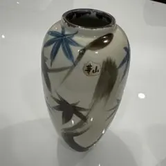 青紅葉模様の陶器花瓶