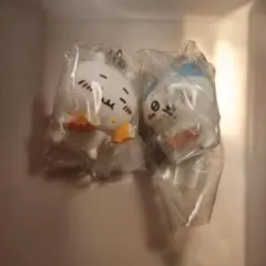 ちいかわ ハチワレ たべものいっぱいマスコット2　カプセルトイ　ガチャ