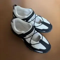 FILA フィラ エシャッペ 24cm 白✖️黒のサムネイル