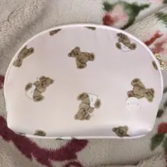 gelatopiqueクマ柄半円形ポーチ