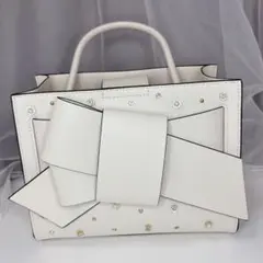 即購入可❤︎FRAY I.D ビジューリボンミドルバッグ ホリデー限定 アイボリーのサムネイル