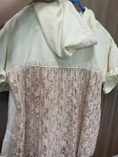 美品❣️axes femme 後ピンクプリーツ パーカー 袖フリルのサムネイル