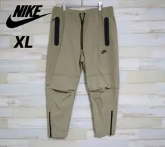 新品 XLサイズ　ナイキ NIKE メンズ　テック　ウーブンパンツ　　ベージュのサムネイル