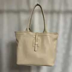 Item thumbnail for item 79e7c98e-72c8-43e1-bcb8-d88c78e89561