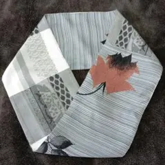 着物リメイク　刺繍のグレー・ストライプスヌード