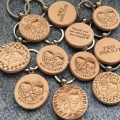 両面彫刻　マタニティーマーク　木製チャーム 妊婦