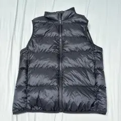 ユニクロ　ウルトラライトダウンベスト　ブラック　Ｓサイズ