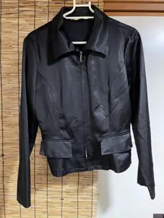 ジャケット　レディース　ジップアップ　ブラック