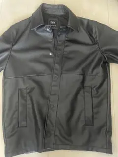 ZARA ブラック ボタン付きジャケット