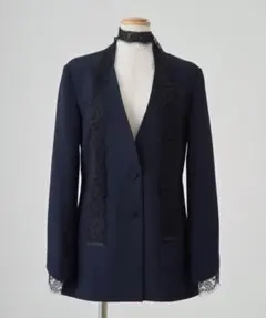 Item thumbnail for item b10f8d4e-da02-488c-9bb2-b31f38fba47f