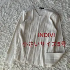S♦︎小さいサイズ5号　美品　インデヴィ　Vネックカットソー　ホワイト