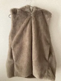 green label relaxing フード付きファーベスト