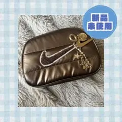 SNIDEL BEAUTY×NIKE コラボ　ポーチのサムネイル