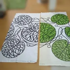 マリメッコの生地です。それぞれ 生地幅140×65　2枚