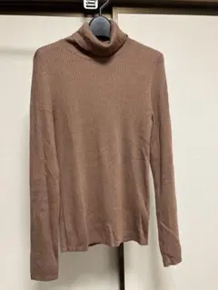 GU ブラウン タートルネック セーター Mサイズ