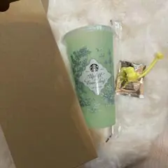 スタバ　カラーチェンジング リユーザブル　グリーン　ベアリスタ　イエロー