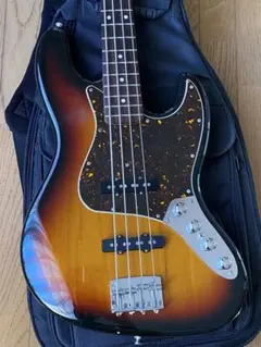 最終値下げ」Fender Japan jb62 ストラップ・純正ケース付き - メルカリ