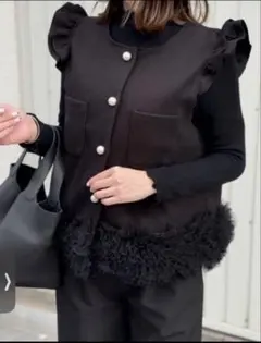 フリル付きパールボタンベスト